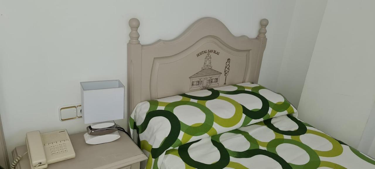 לה אלברקה Hostal San Blas מראה חיצוני תמונה