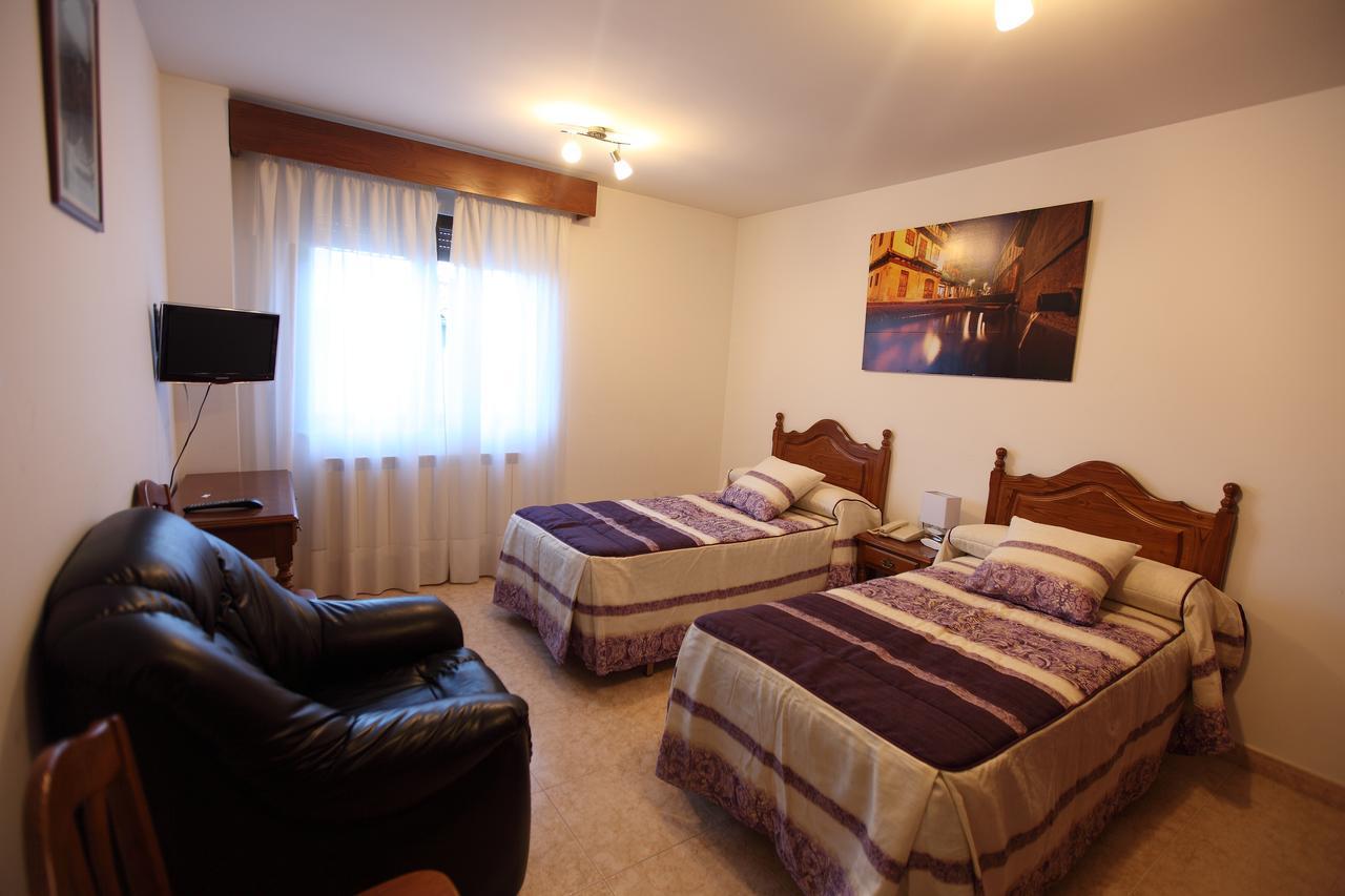 לה אלברקה Hostal San Blas מראה חיצוני תמונה