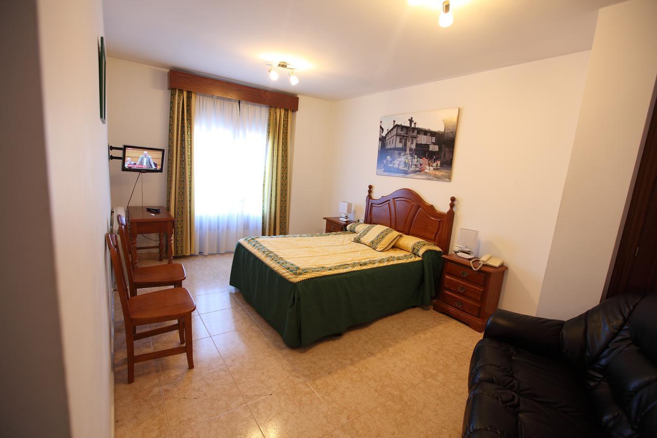 לה אלברקה Hostal San Blas מראה חיצוני תמונה